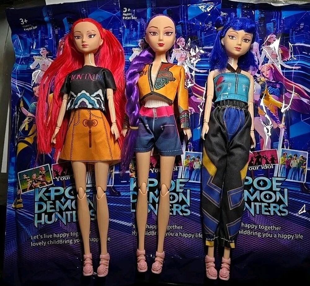 KPOP DEMON HUNTER DOLLS NEW IN BAG